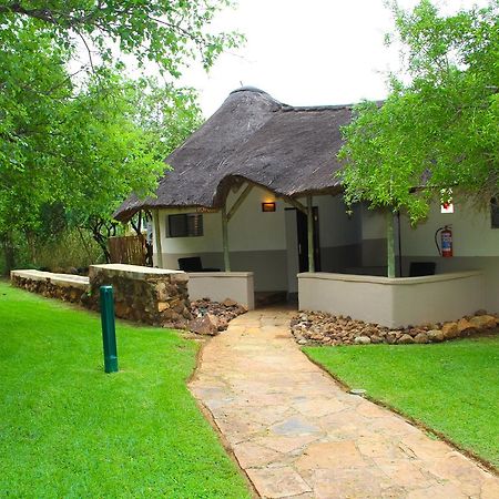 Bush Bungalows At Sun City Resort รัสเทนเบิร์ก ภายนอก รูปภาพ