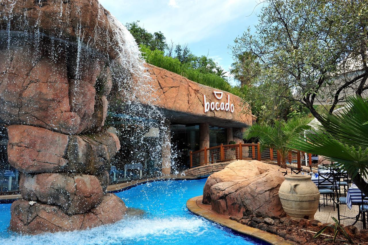 Bush Bungalows At Sun City Resort รัสเทนเบิร์ก ภายนอก รูปภาพ